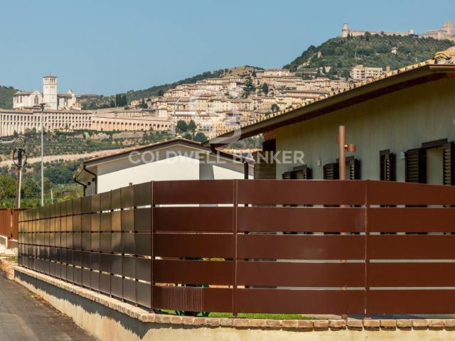 Villetta in vendita a Assisi, S.M. degli Angeli 127m² Assisi