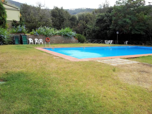 Villetta indipendente con piscina condominiale in vendita a. 82m² Castiglione della Pescaia