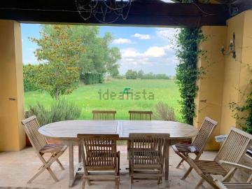 Villetta indipendente in affitto di 500 m²