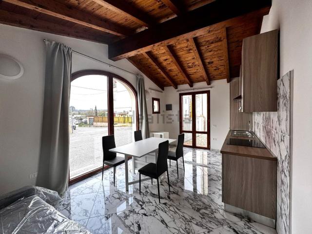 Villetta indipendente in affitto di 60 m² in Via Senese Romana, 497