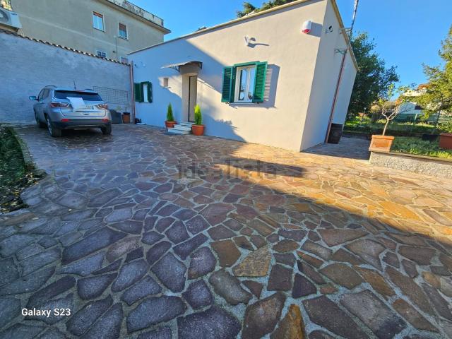 Villetta indipendente in affitto di 75 m² in Via Marcello Alessio