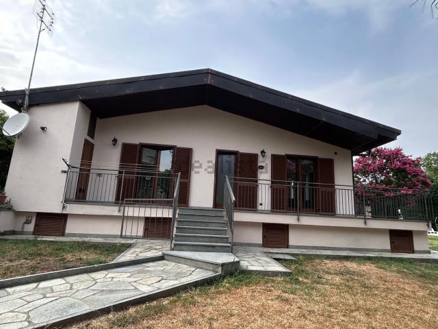 Villetta indipendente in affitto di 80 m² in Via Riva Bassa