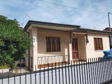 Villetta indipendente in affitto di 85 m² in Via Inigo Campioni