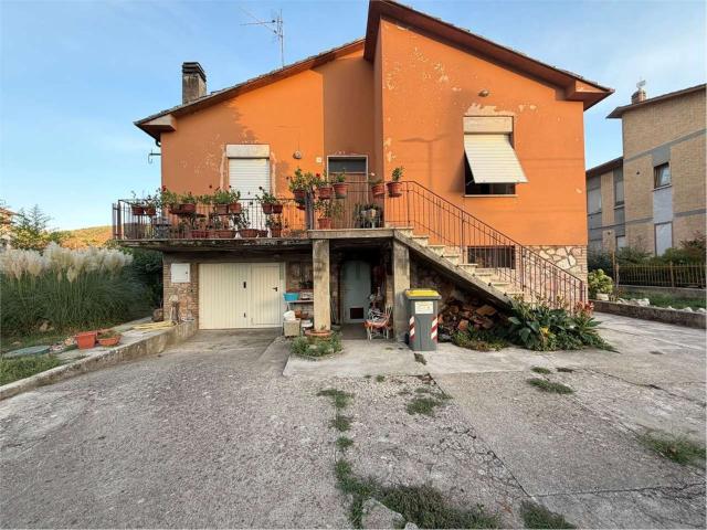 Villetta indipendente in affitto di 90 m² in Via Libertà