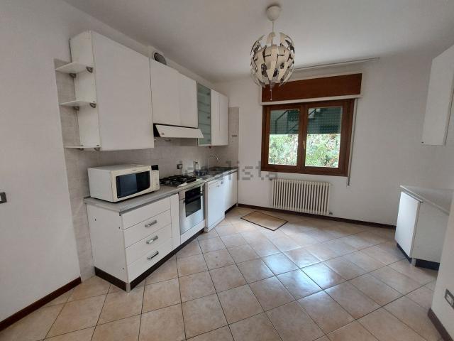 Villetta indipendente in affitto di 90 m² in Via Monterotondo