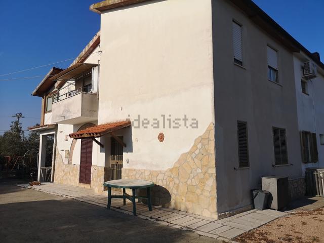 Villetta indipendente in affitto di 95 m² in Strada del chiarone