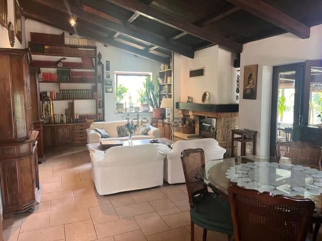 Villetta indipendente in affitto di 100 m² in Via Colle dell&apos  Acero, 161