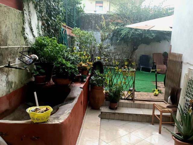 Villetta indipendente in affitto di 100 m² in Via la Farina, 13