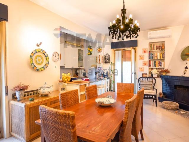 Villetta indipendente in affitto di 105 m² in Via dei Gladioli, 28