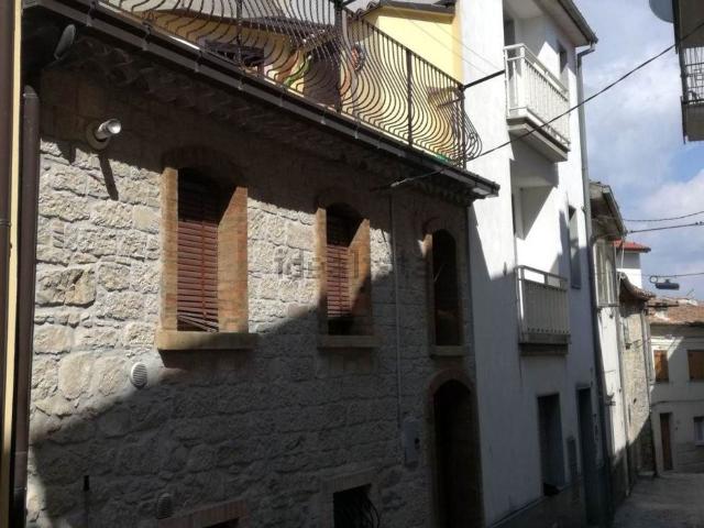 Villetta indipendente in affitto di 110 m² in Via Cirillo, 9