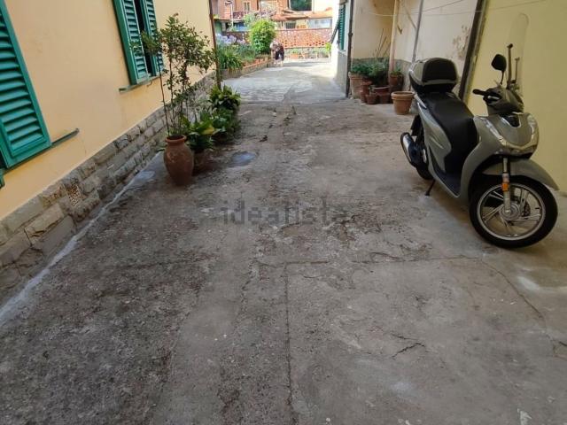 Villetta indipendente in affitto di 110 m² in Via della Nave di Brozzi, 36