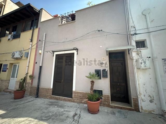 Villetta indipendente in affitto di 110 m² in Via Vittorio Emanuele Orlando