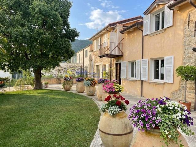 Villetta indipendente in affitto di 110 m²