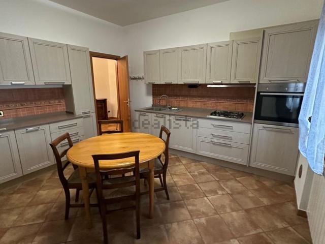 Villetta indipendente in affitto di 115 m² in Via R. Cadorna, 34