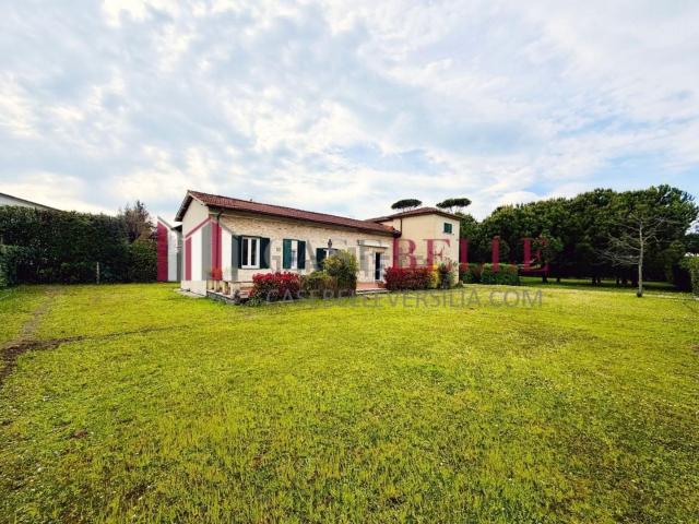 Villetta indipendente in affitto di 120 m² in Via Ludovico Ariosto