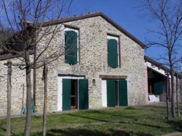 Villetta indipendente in affitto di 120 m² in Via Santerno