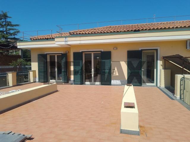 Villetta indipendente in affitto di 126 m² in Via Mongibello, 1