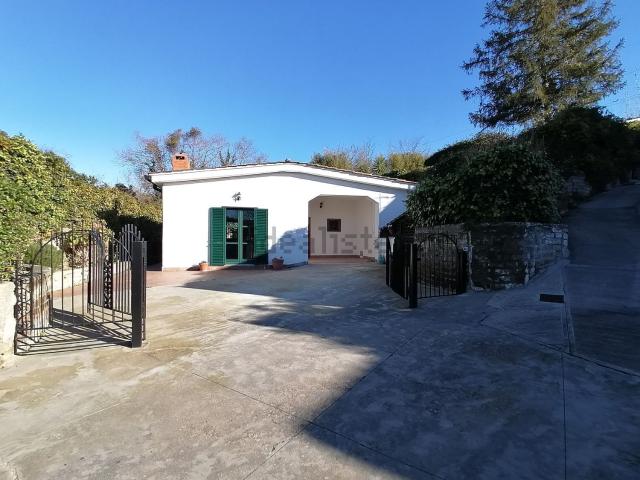 Villetta indipendente in affitto di 130 m² in Via Torre Caracciolo, 39