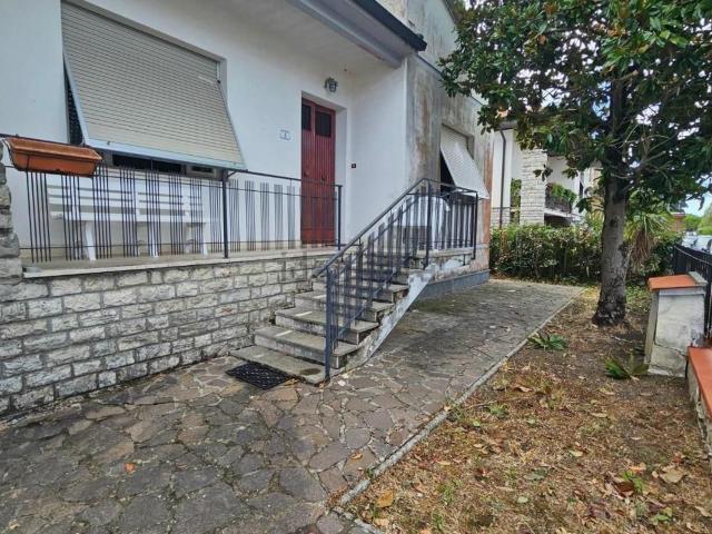 Villetta indipendente in affitto di 134 m² in Via Leonardo Da Vinci