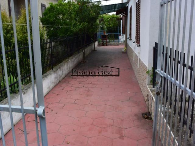 Villetta indipendente in affitto di 135 m² in Via Berlino