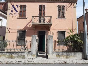 Villetta indipendente in affitto di 140 m² in Via Francesco Palazzi