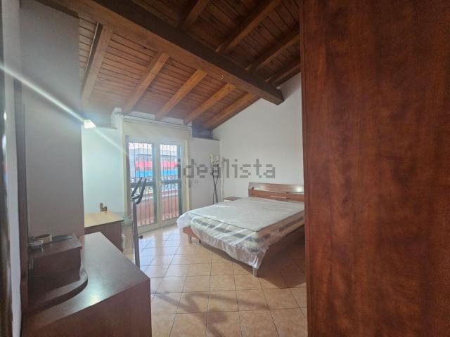 Villetta indipendente in affitto di 149 m² in Via Cantone
