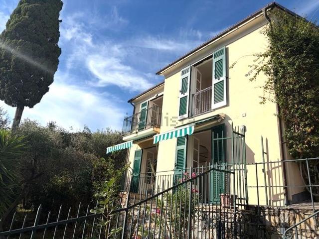Villetta indipendente in affitto di 150 m²