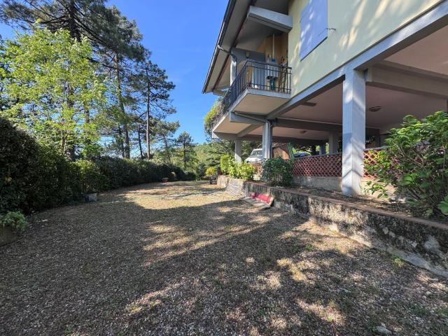 Villetta indipendente in affitto di 150 m² in Via di Vallupaia