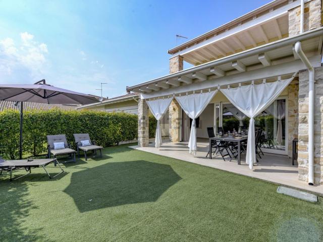 Villetta indipendente in affitto di 160 m² in Via Achille Ambrosi, 3