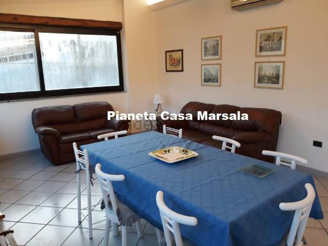 Villetta indipendente in affitto di 160 m² in Via Frisella