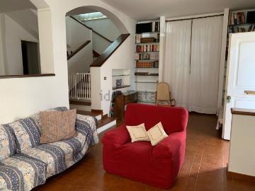 Villetta indipendente in affitto di 160 m² in Viale Orazio