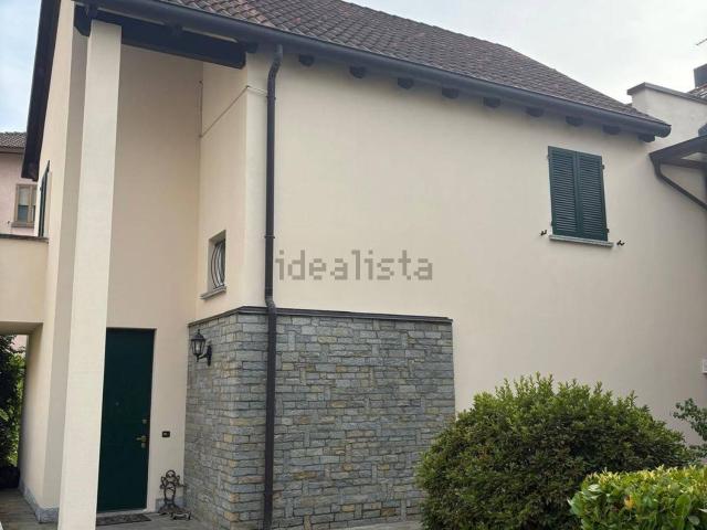 Villetta indipendente in affitto di 163 m² in Via Vignola
