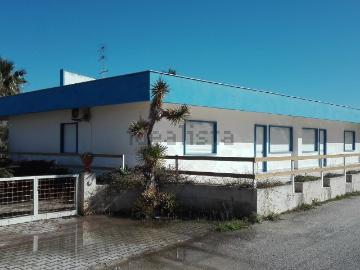 Villetta indipendente in affitto di 180 m² in Via Calipso