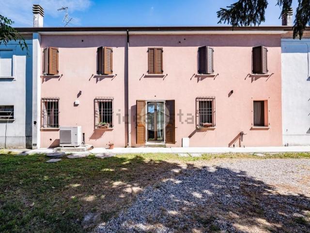 Villetta indipendente in affitto di 225 m² in Strada Barzelle