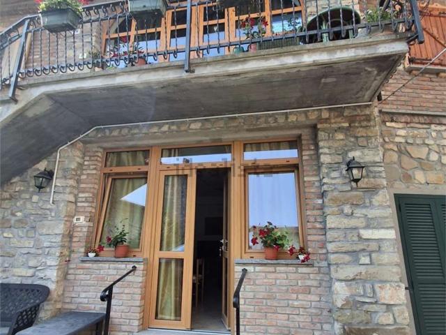 Villetta indipendente in affitto di 235 m²