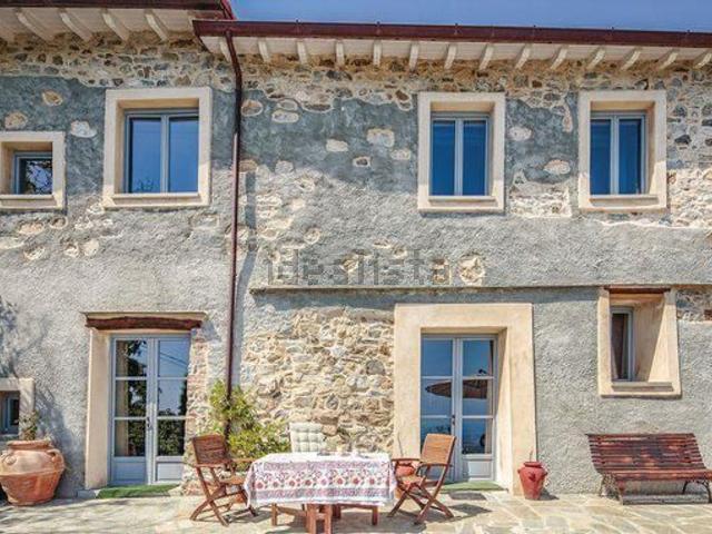 Villetta indipendente in affitto di 250 m² in Via Canepari