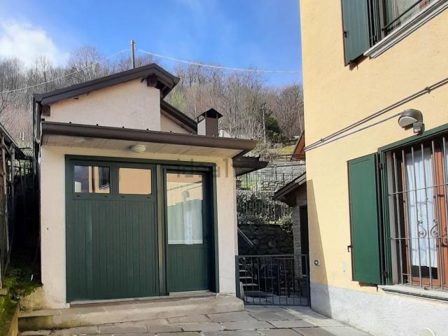 Villetta indipendente in affitto di 34 m² in Via Poratti, 957