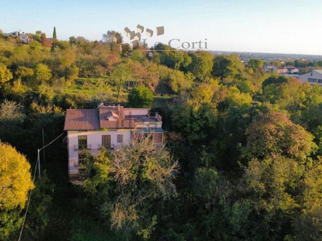 Villetta indipendente in vendita di 400 m²