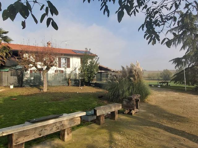 Villetta indipendente in vendita di 400 m²