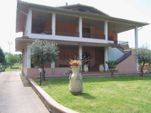 Villetta indipendente in vendita di 400 m²