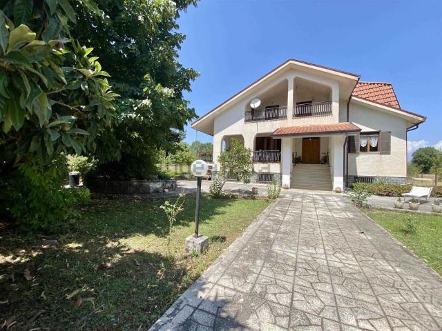 Villetta indipendente in vendita di 400 m²