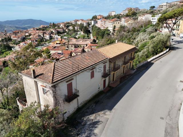 Villetta indipendente in vendita di 400 m² in Via Giuseppe Mazzini