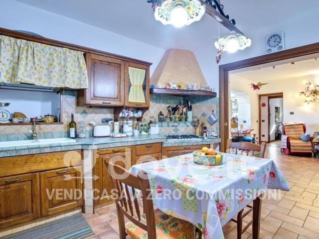 Villetta indipendente in vendita di 400 m² in Via Giorgetti, 29