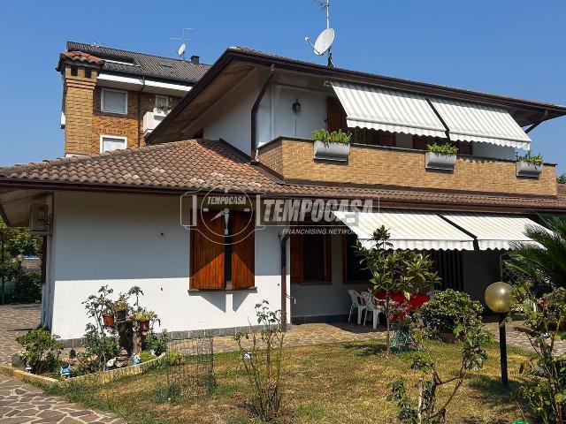 Villetta indipendente in vendita di 400 m² in Via Daniele Manin, 22