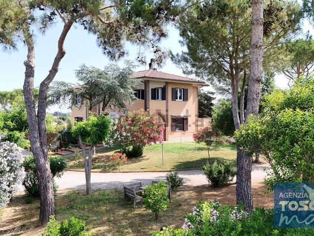 Villetta indipendente in vendita di 400 m² in Via dell&apos Uliveta, 67