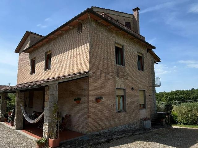 Villetta indipendente in vendita di 400 m² in Via della Certosa