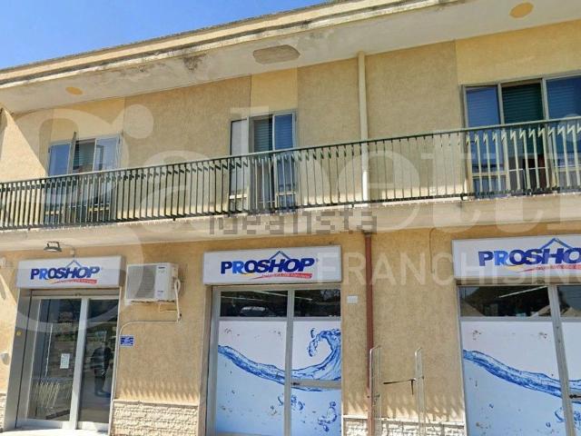 Villetta indipendente in vendita di 400 m² in Via Ercole D&apos Ippolito, 151