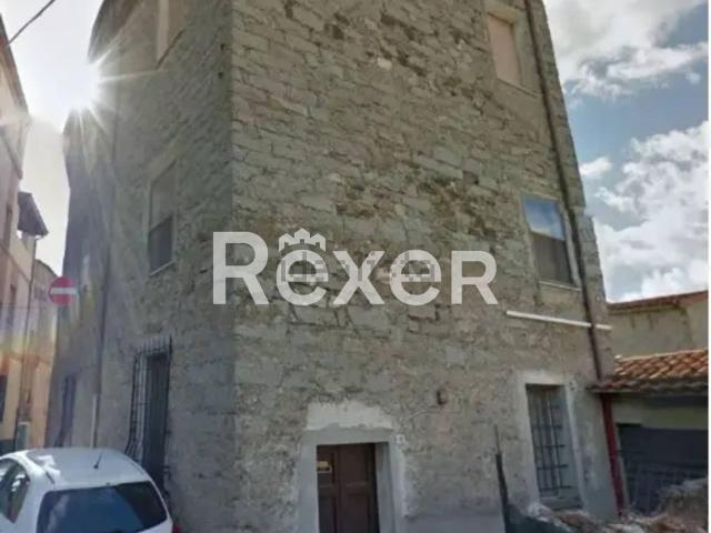 Villetta indipendente in vendita di 400 m² in Via Ippolito Nievo