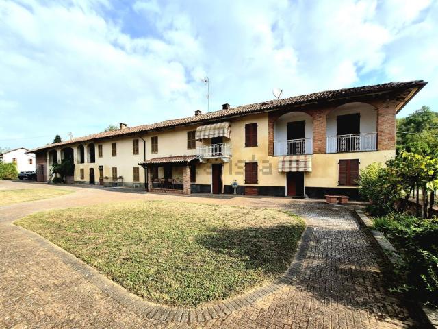 Villetta indipendente in vendita di 400 m² in Via Montechiaro, 57
