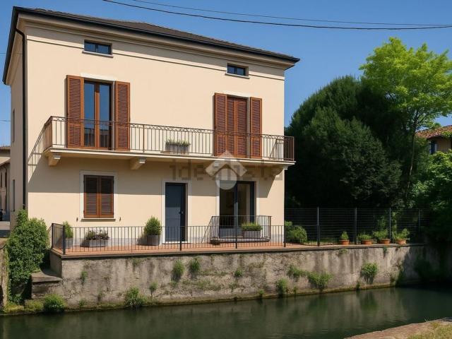 Villetta indipendente in vendita di 400 m² in Via Marengo, 43